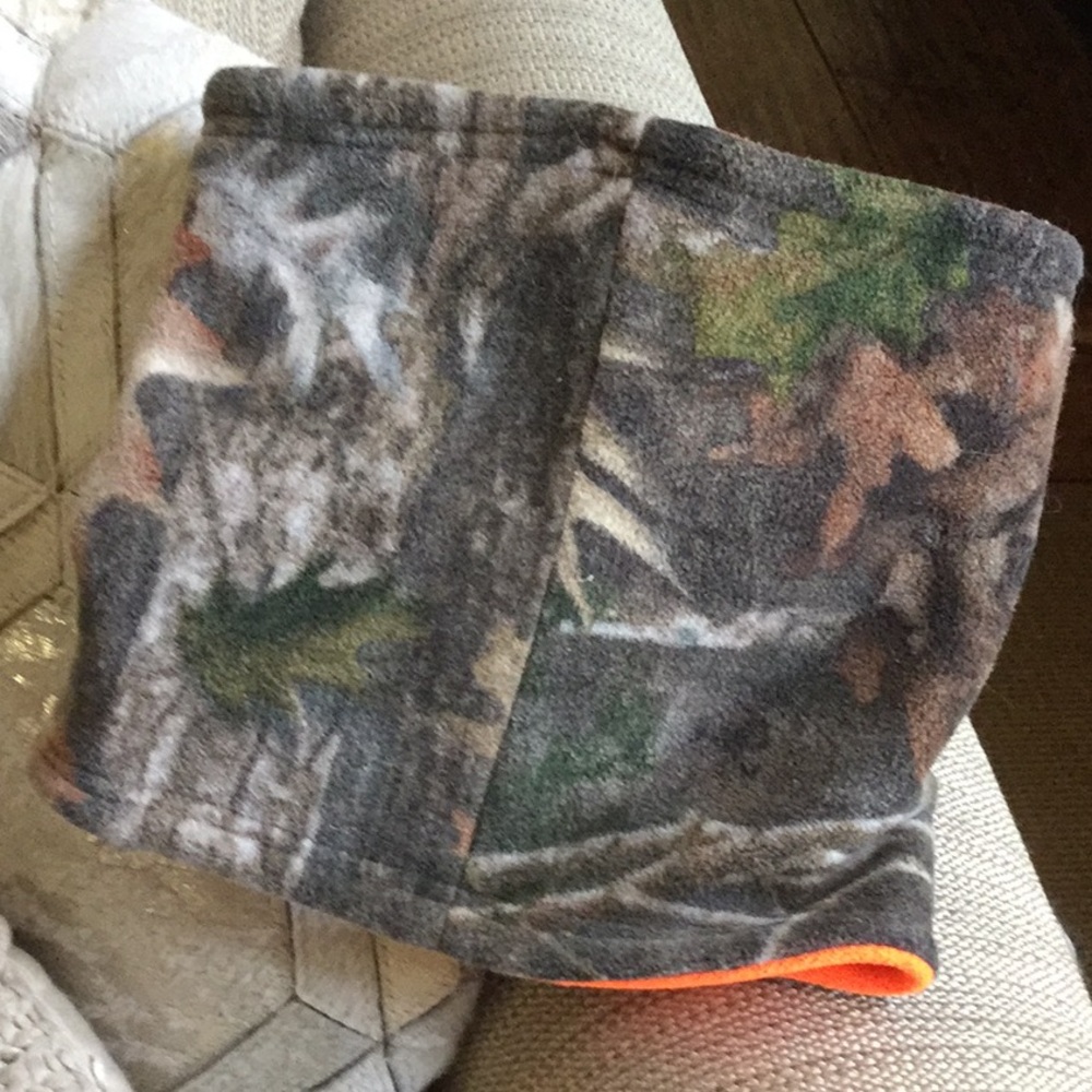 Redhead camouflage neck gator hunting camping hiking fishing ski lodge rodeo - Picture 4 of 5